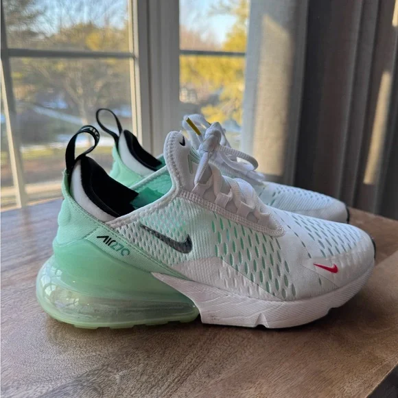 NIKE Women’s Air Max 270 Size 7 White Mint Foam - Picture 1 of 10